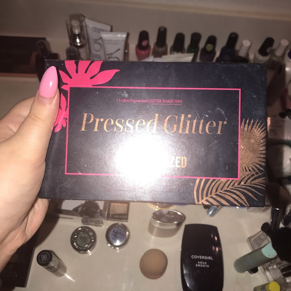 eyeshadow pallet